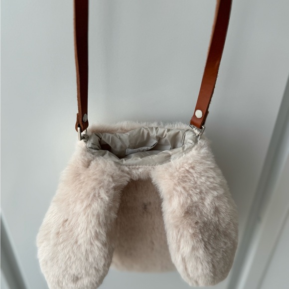 IL Gufo Furry Bunny Shoulder Bag. NEW - Picture 7 of 8